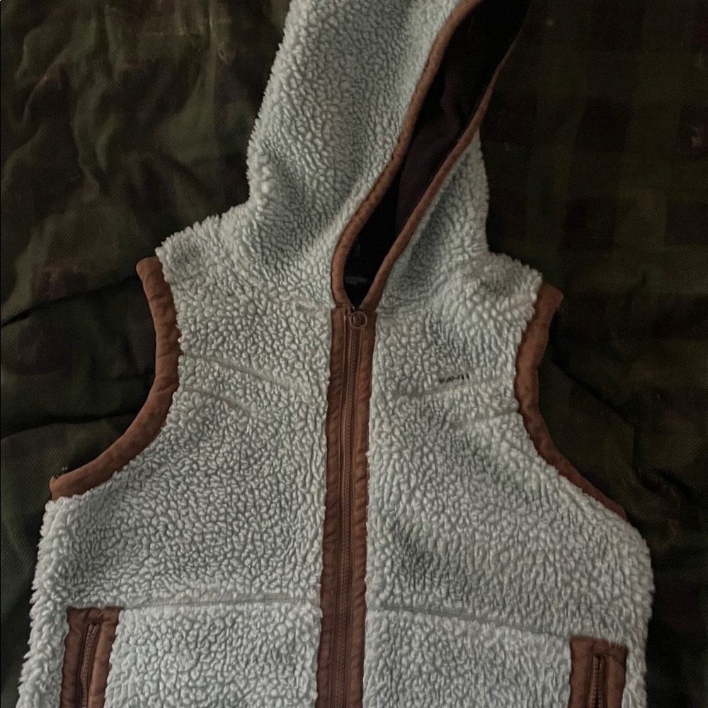 Mint blue Kavu Sherpa Teal Vest Women's L
